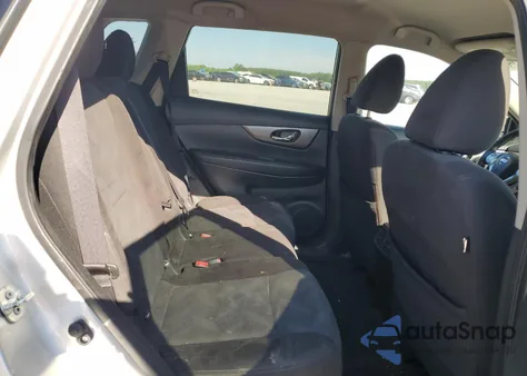 2016 Nissan Rogue S z USA, uszkodzony, nr VIN KNMAT2MV2GP601845